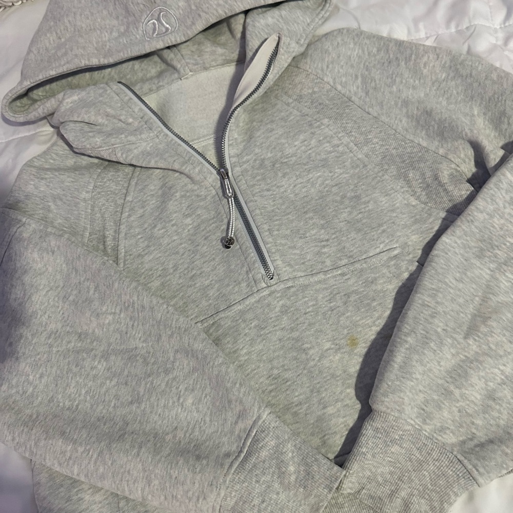 COPY - grey lululemon scuba